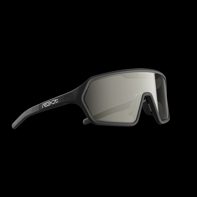React rev onyx black