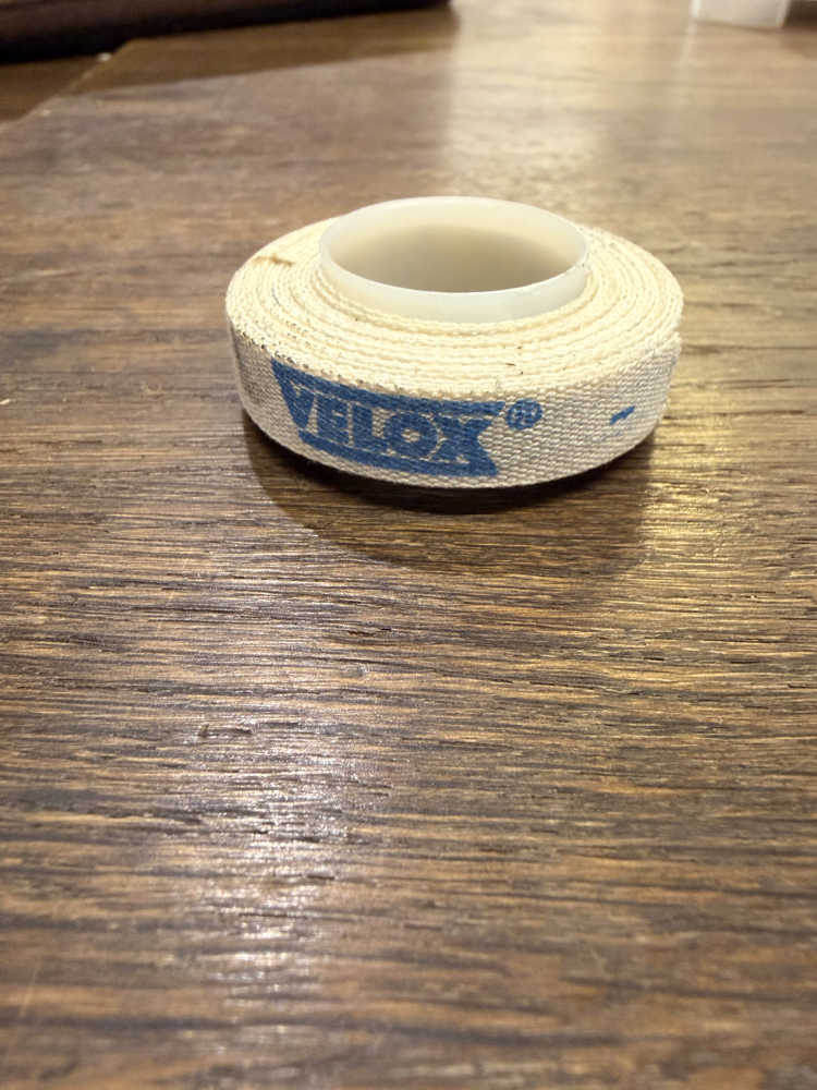 Velox Velox Textil Selbstklebendes Felgenband mit Ventilloch Felge Maulweite10mm 2m pro stück