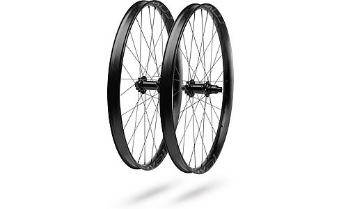 Detailed Picture of TRAVERSE 38 27.5 148 WHEELSET BLK/CHAR