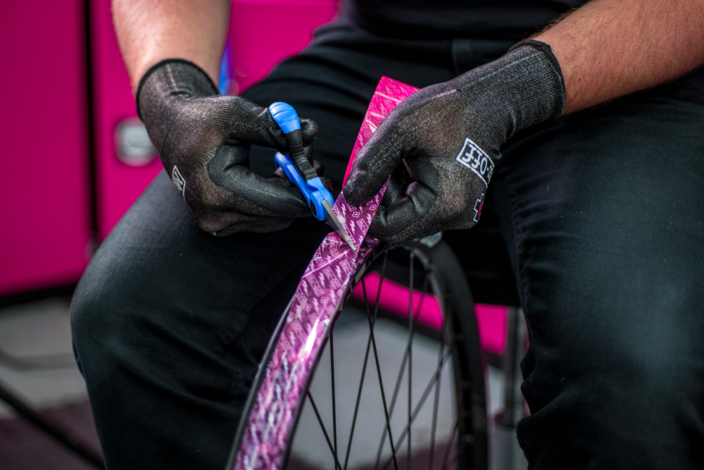 Muc-Off Detailing Brush