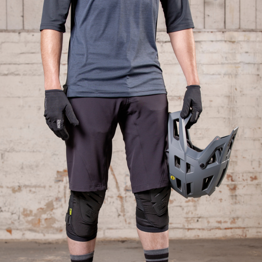 IXS Carve EVO Shorts schwarz S