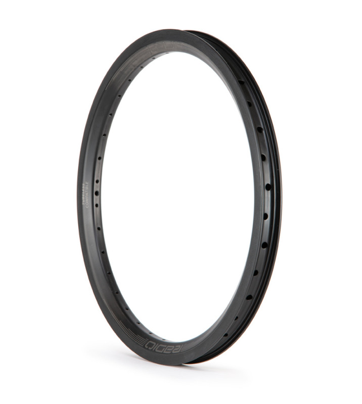 Radio SOLAR rear rim, full carbon, tubeless re 36 holes , 20''x1.6''-1.95''