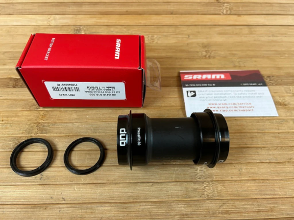 SRAM DUB Tretlager PF30 MTB 73 plastic, 68-92mm, schwarz