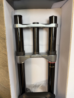 RockShox Boxxer Select RC Federgabel 29" 200mm Disc 1 1/8" 56mm Offset Boost, Gabel aus Neubike