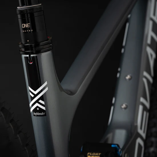 DEVIATE CYCLES HIGHLANDER II || STORR GREY || FACTORY Small (160-172cm)