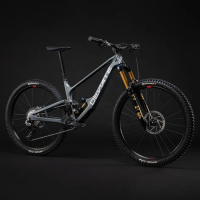 DEVIATE CYCLES HIGHLANDER II || STORR GREY || FACTORY Medium (170-180cm)